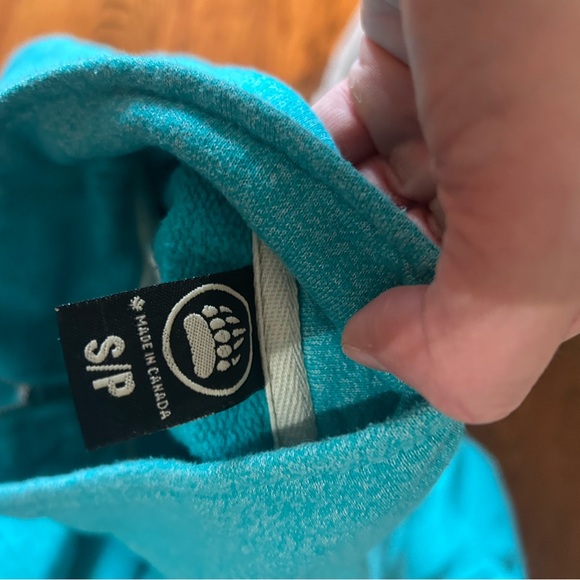 Muskoka Bear wear half zip sweatshirt size small - Picture 5 of 5